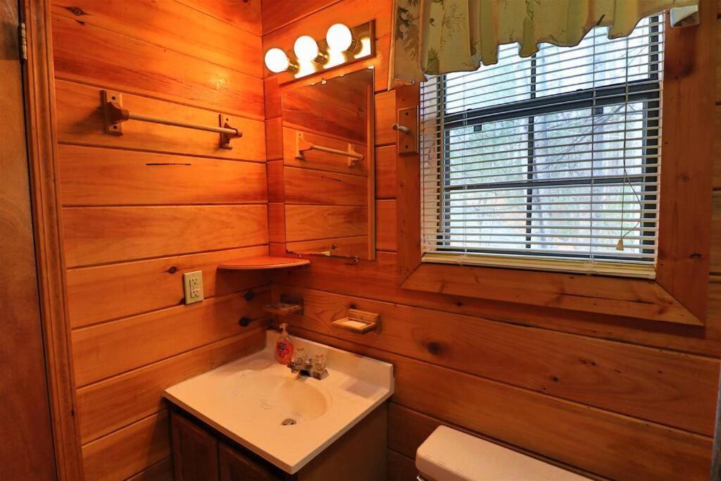 Mountain 2b Jacuzzi #10 *